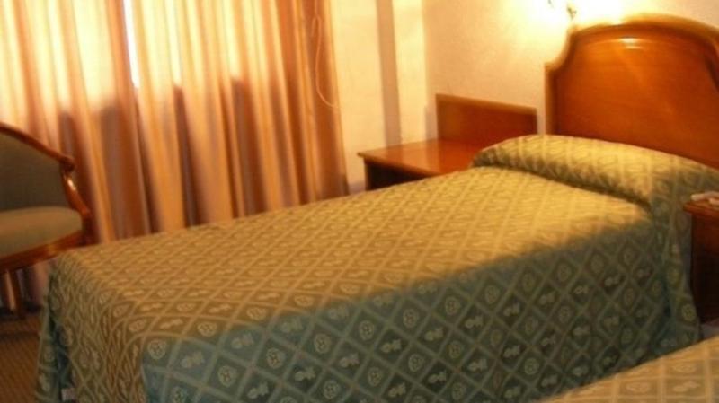 Senorial Hotel Madrid Ruang foto