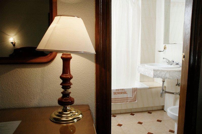 Senorial Hotel Madrid Ruang foto