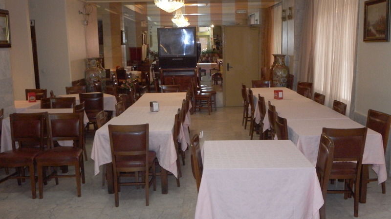Senorial Hotel Madrid Bagian luar foto