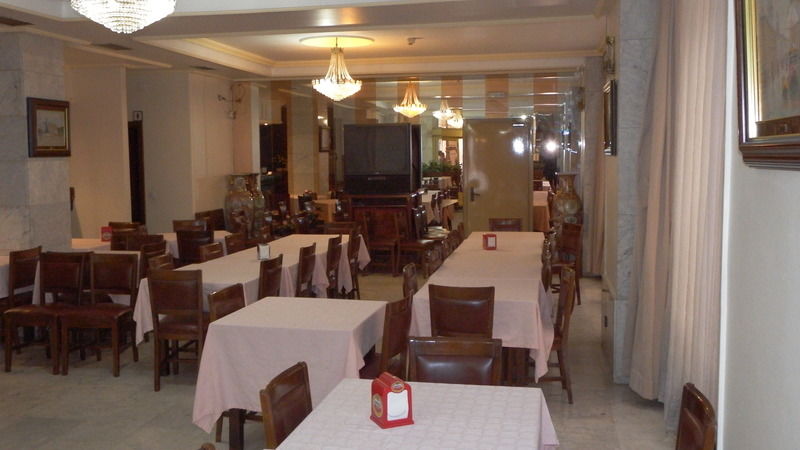 Senorial Hotel Madrid Bagian luar foto