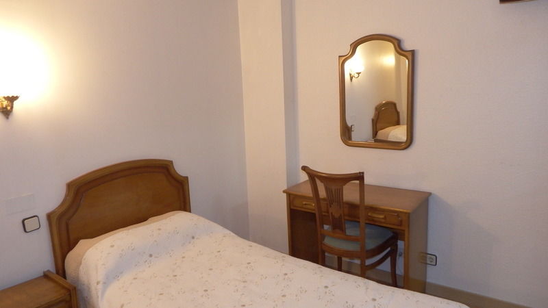 Senorial Hotel Madrid Bagian luar foto