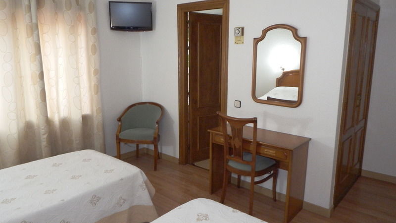 Senorial Hotel Madrid Bagian luar foto