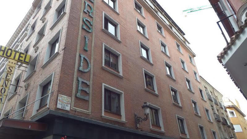 Senorial Hotel Madrid Bagian luar foto