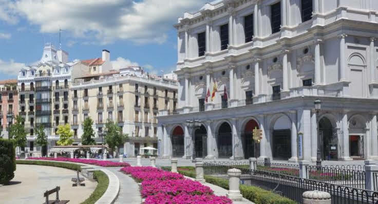Senorial Hotel Madrid Bagian luar foto